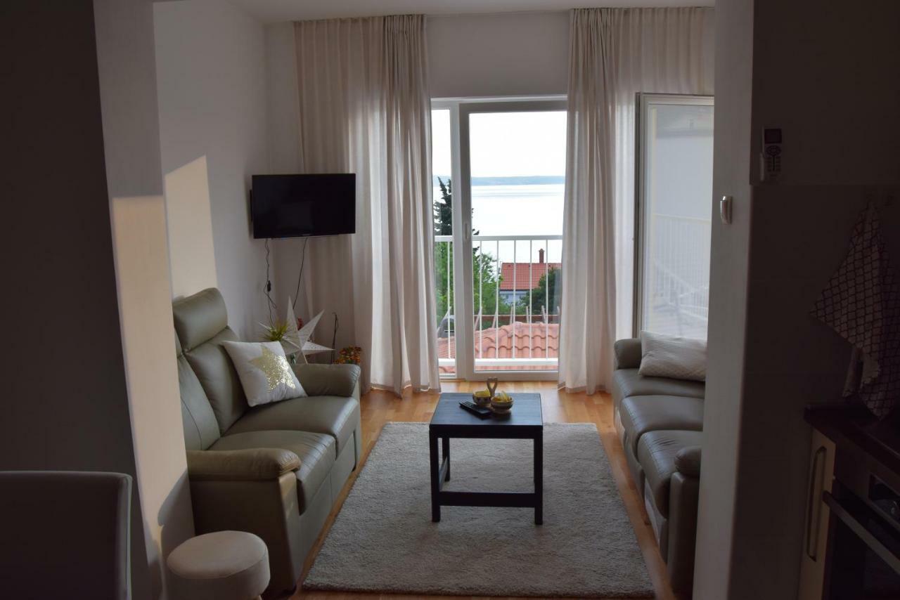 App Lu 5 Apartment โนวีวีโนดอลสกี ภายนอก รูปภาพ